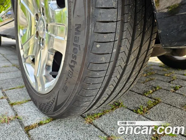 Mercedes-Benz S-Class 2011 thumb 2