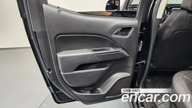 Chevrolet Colorado 2021 thumb 2