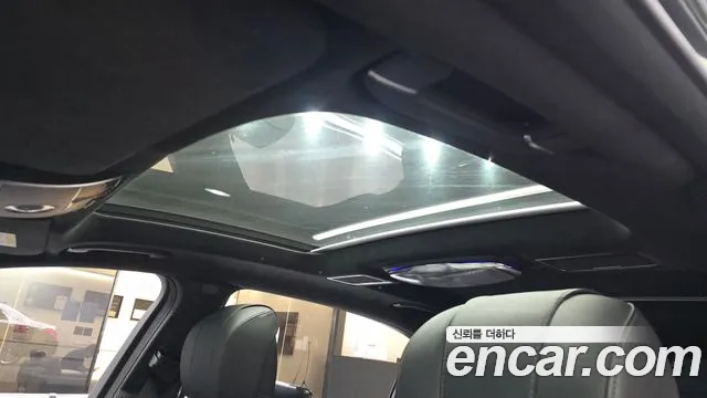 Mercedes-Benz S-Class 2015 thumb 10