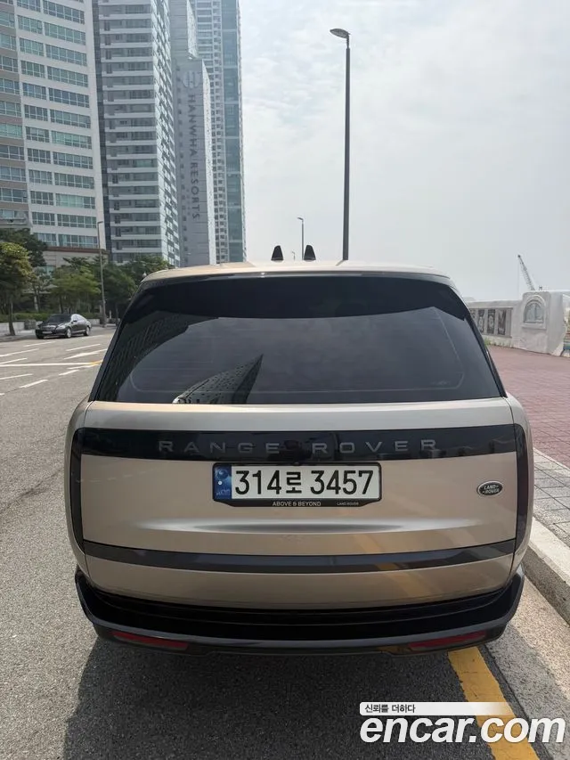 Land Rover Range Rover 2023 thumb 3