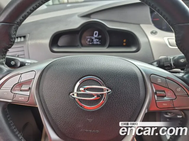 KGM Korando 2017 thumb 3