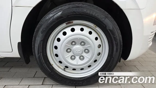 Hyundai Staria 2022 thumb 5