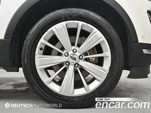 Ford Explorer 2018 thumb 10