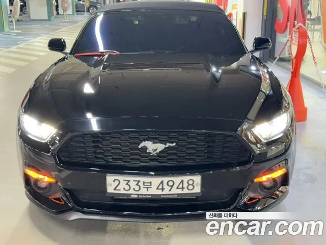 Ford Mustang 2017 thumb 3