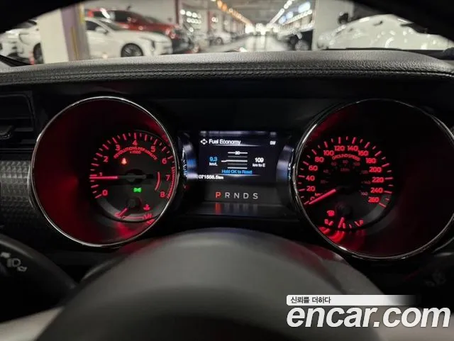Ford Mustang 2017 thumb 6
