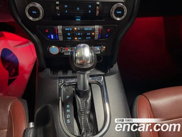 Ford Mustang 2017 thumb 2