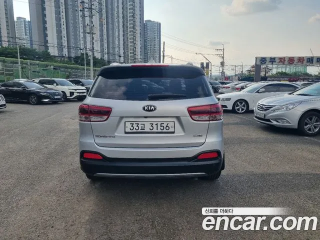 Kia Sorento 2015 thumb 6