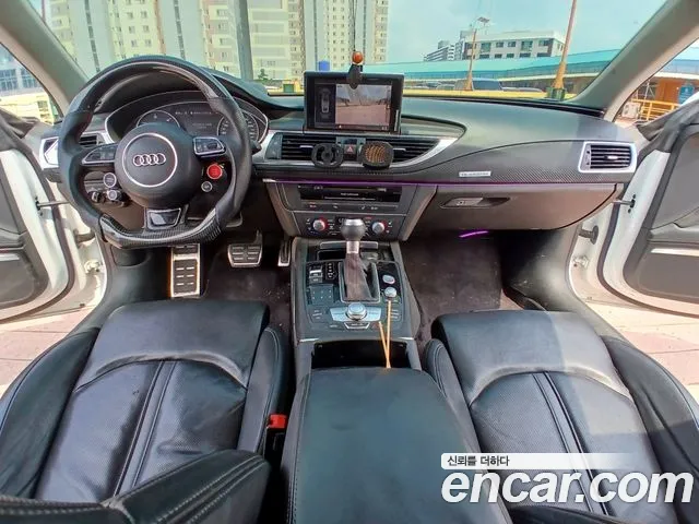 Audi A7 2015 thumb 12