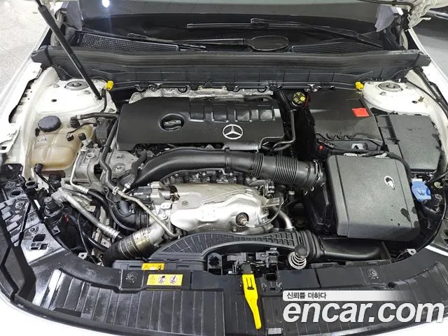 Mercedes-Benz GLB 2020 thumb 3