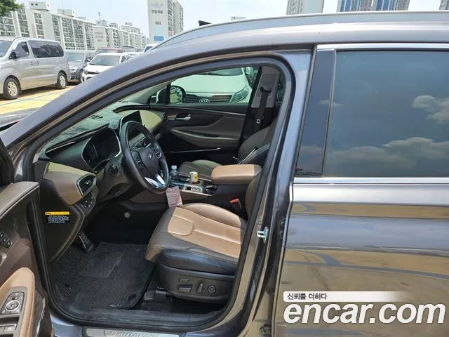 Hyundai Santa Fe 2018 thumb 11