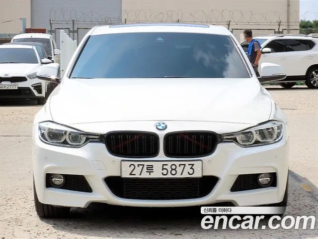 BMW 3 серии 2017 thumb 6