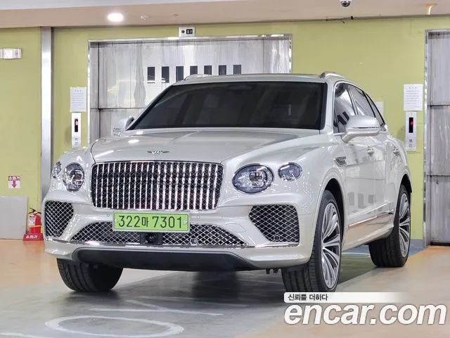 Bentley Bentayga 2026 thumb 2