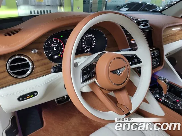 Bentley Bentayga 2026 thumb 10