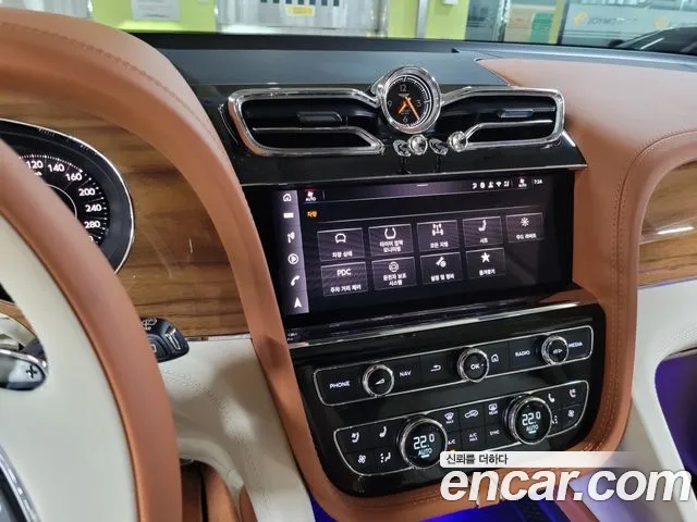 Bentley Bentayga 2026 thumb 6