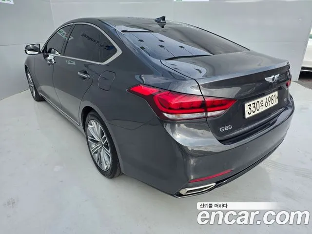 Genesis G80 2018 thumb 6