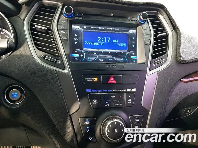Hyundai Santafe 2016 thumb 6