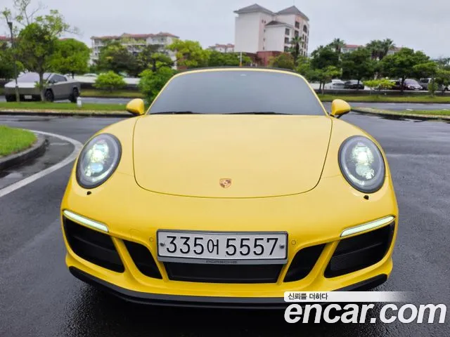 Porsche 911 2019 thumb 6