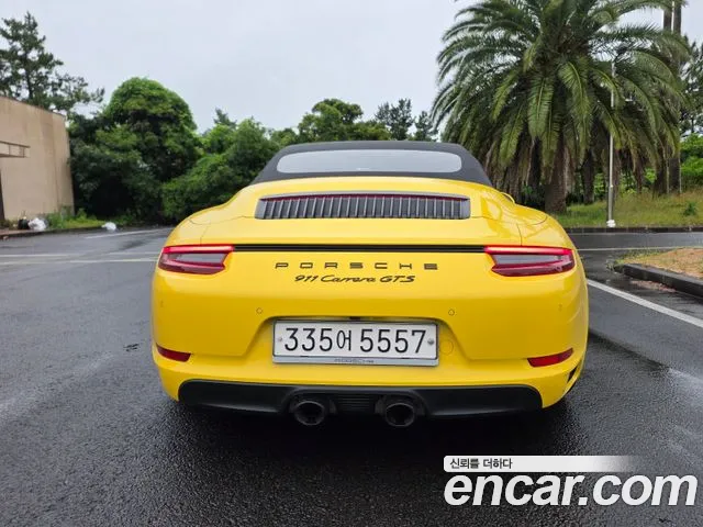 Porsche 911 2019 thumb 4