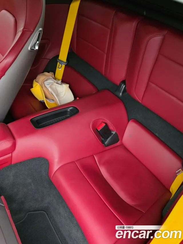 Porsche 911 2019 thumb 3