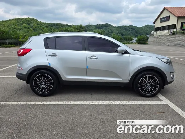 Kia Sportage 2011 thumb 4