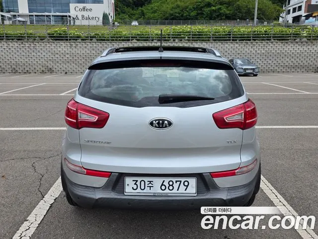 Kia Sportage 2011 thumb 11
