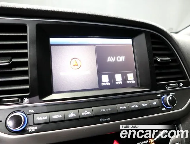 Hyundai Avante 2016 thumb 7