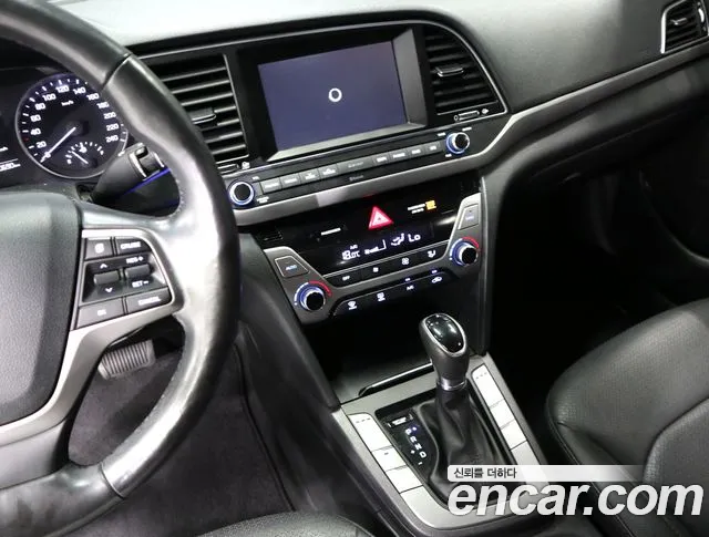 Hyundai Avante 2016 thumb 9