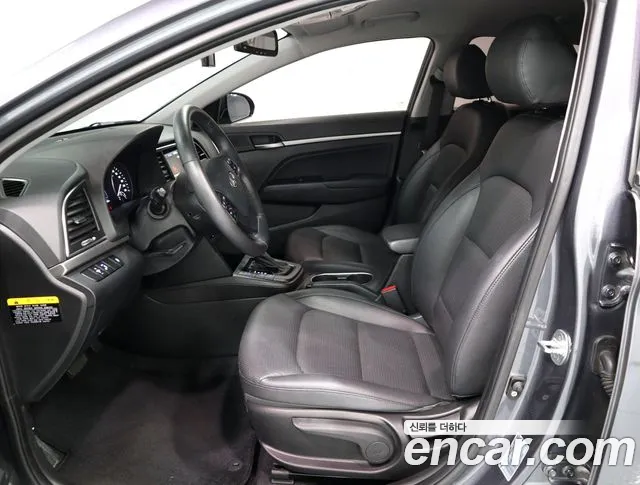 Hyundai Avante 2018 thumb 5