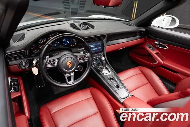Porsche 911 2017 thumb 9