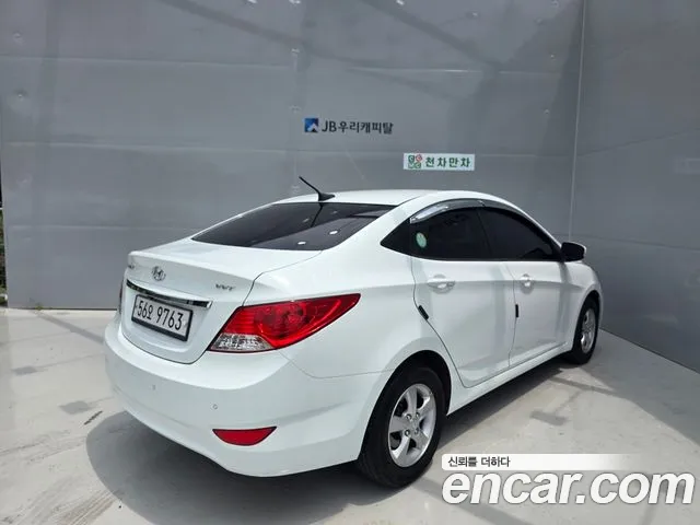 Hyundai Accent 2013 thumb 9