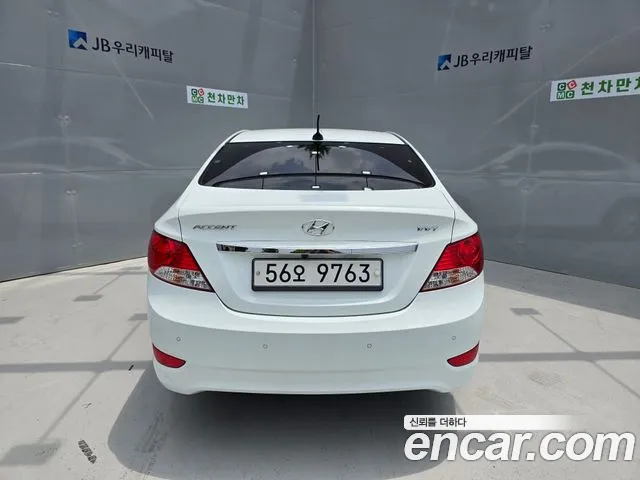 Hyundai Accent 2013 thumb 4