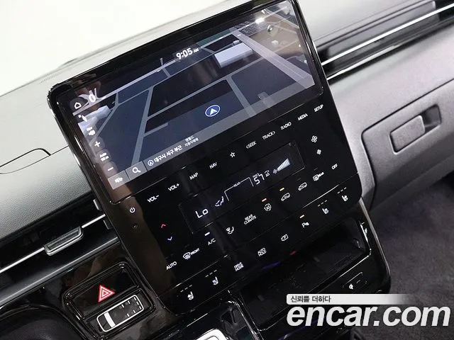 Hyundai Staria 2025 thumb 7