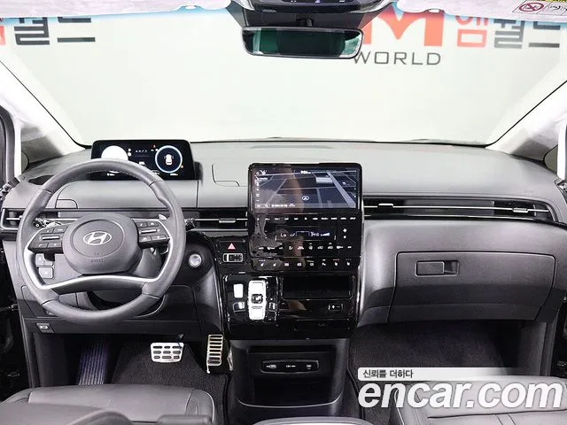 Hyundai Staria 2025 thumb 8