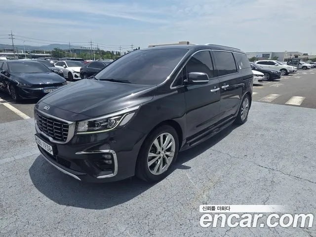 Kia Carnival 2018 thumb 5