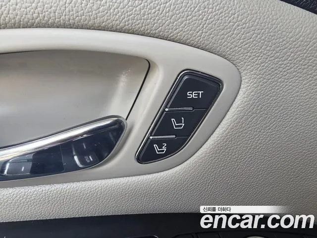 Kia Carnival 2018 thumb 8