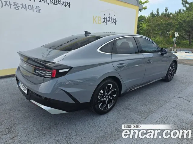 Hyundai Sonata 2024 thumb 2