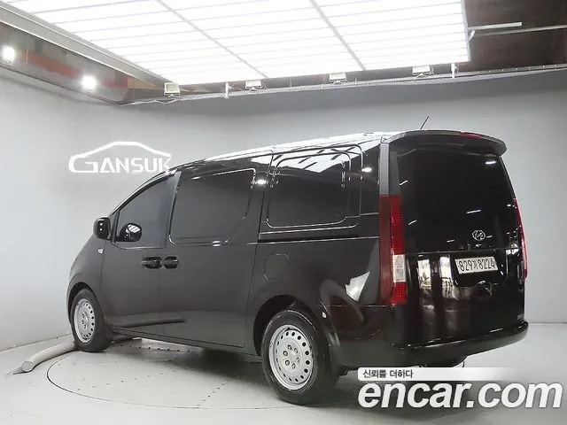Hyundai Staria 2022 thumb 12