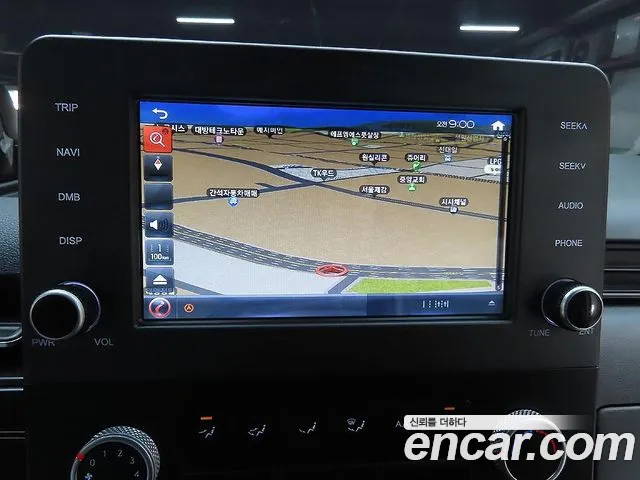 Hyundai Staria 2022 thumb 4