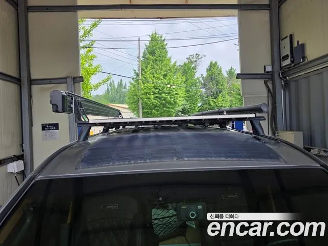 Hyundai Staria 2010 thumb 12
