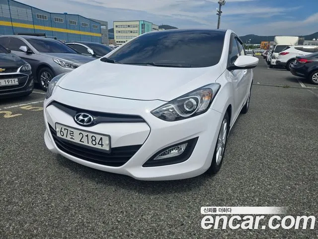 Hyundai i30 2014 thumb 12