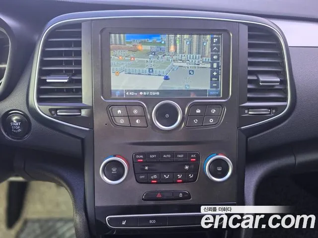 Renault SM6 2018 thumb 3