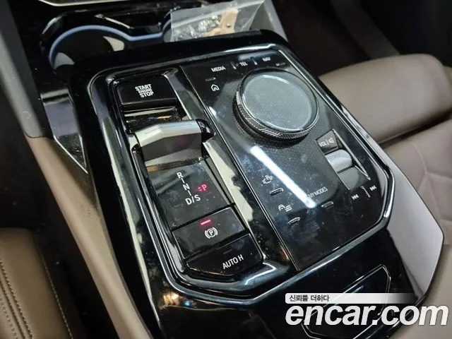 BMW 5 серии 2025 thumb 7