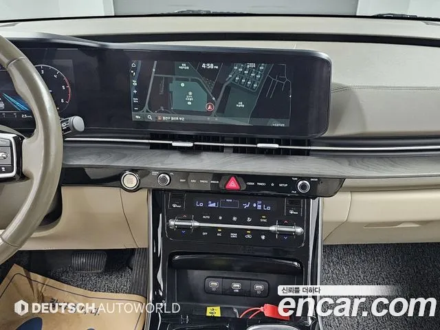 Kia Carnival 2023 thumb 8
