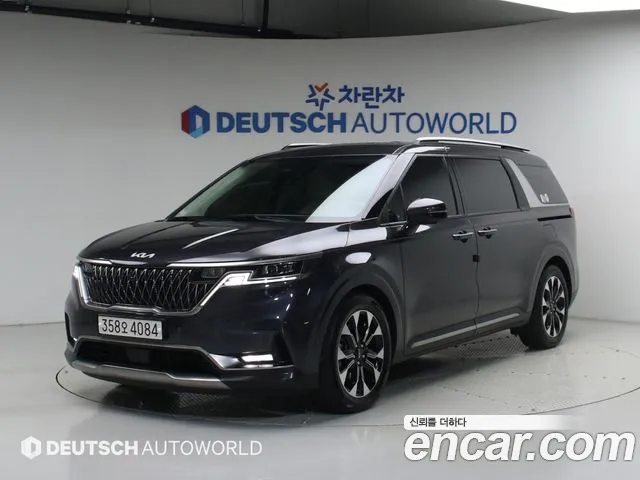 Kia Carnival 2023 thumb 4