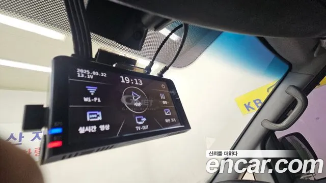 Hyundai Staria 2015 thumb 8