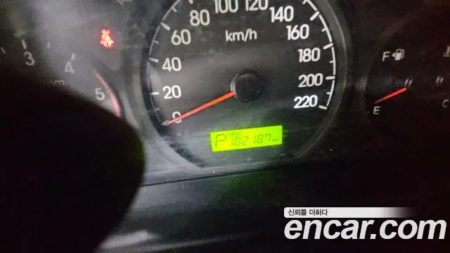 Hyundai Staria 2015 thumb 2