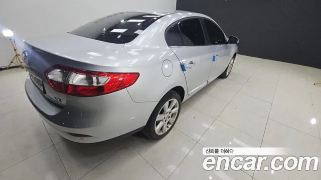 Renault SM3 2009 thumb 6