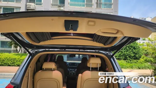 Kia Carnival 2017 thumb 7
