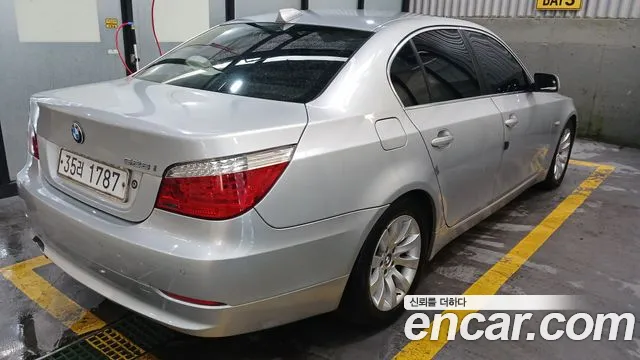BMW 5 серии 2008 thumb 11