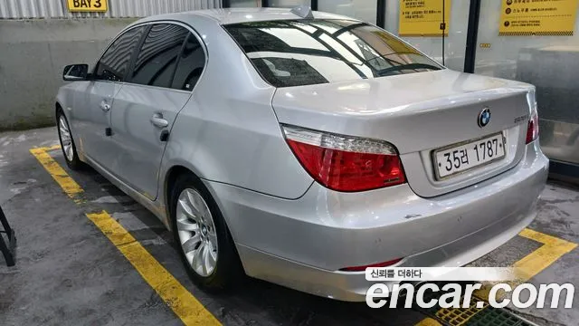 BMW 5 серии 2008 thumb 9